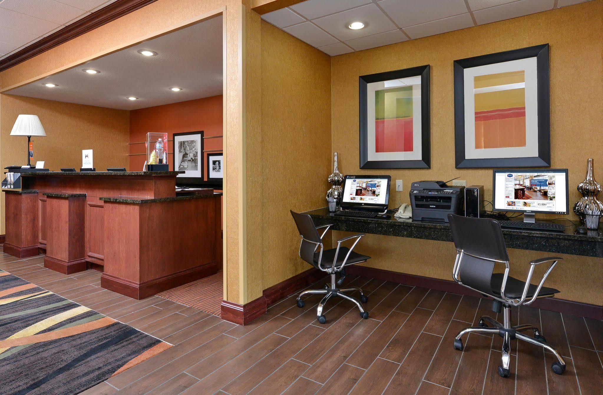 Hampton Inn Keokuk Екстериор снимка