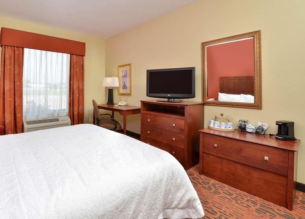 Hampton Inn Keokuk Стая снимка