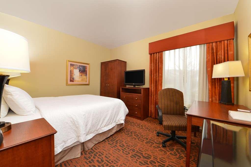 Hampton Inn Keokuk Стая снимка