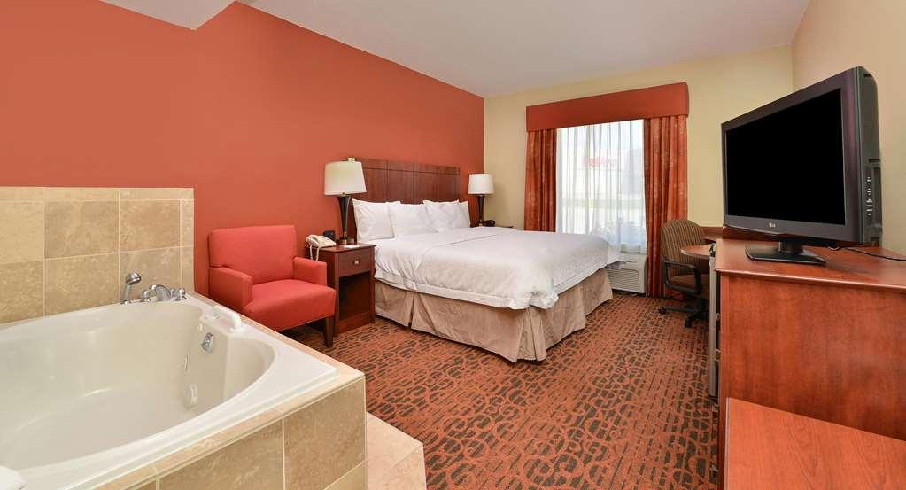Hampton Inn Keokuk Стая снимка