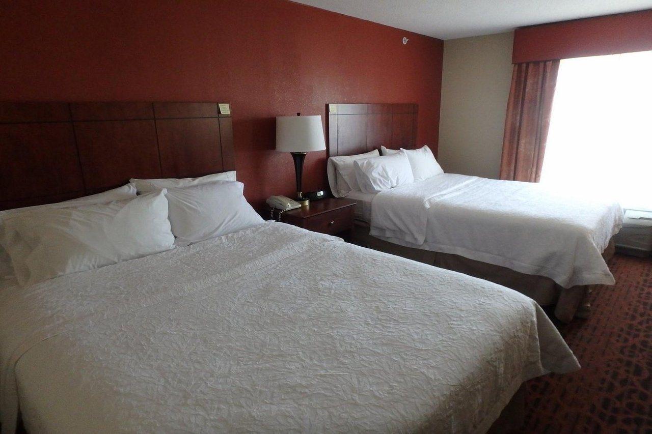 Hampton Inn Keokuk Екстериор снимка