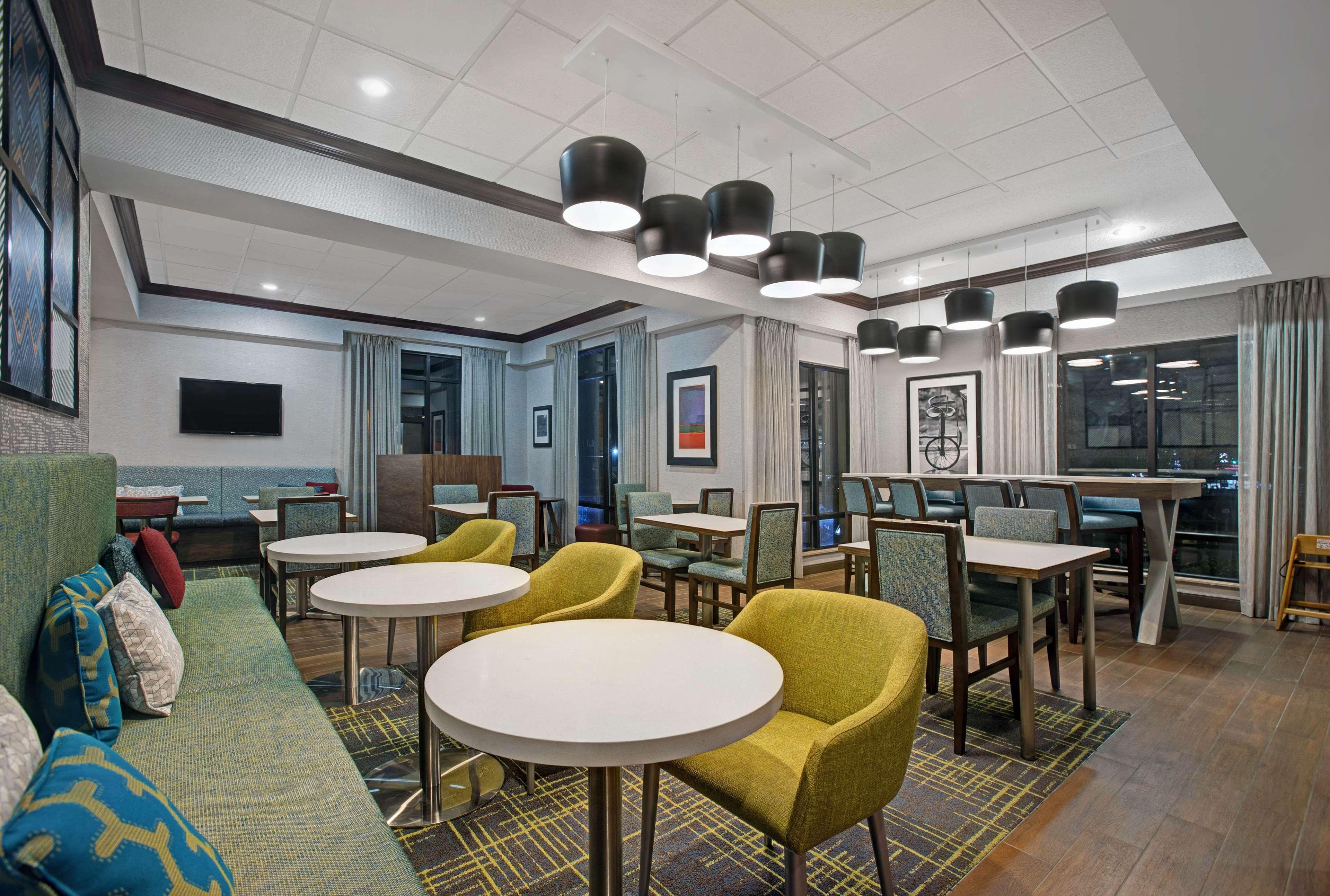 Hampton Inn Keokuk Екстериор снимка