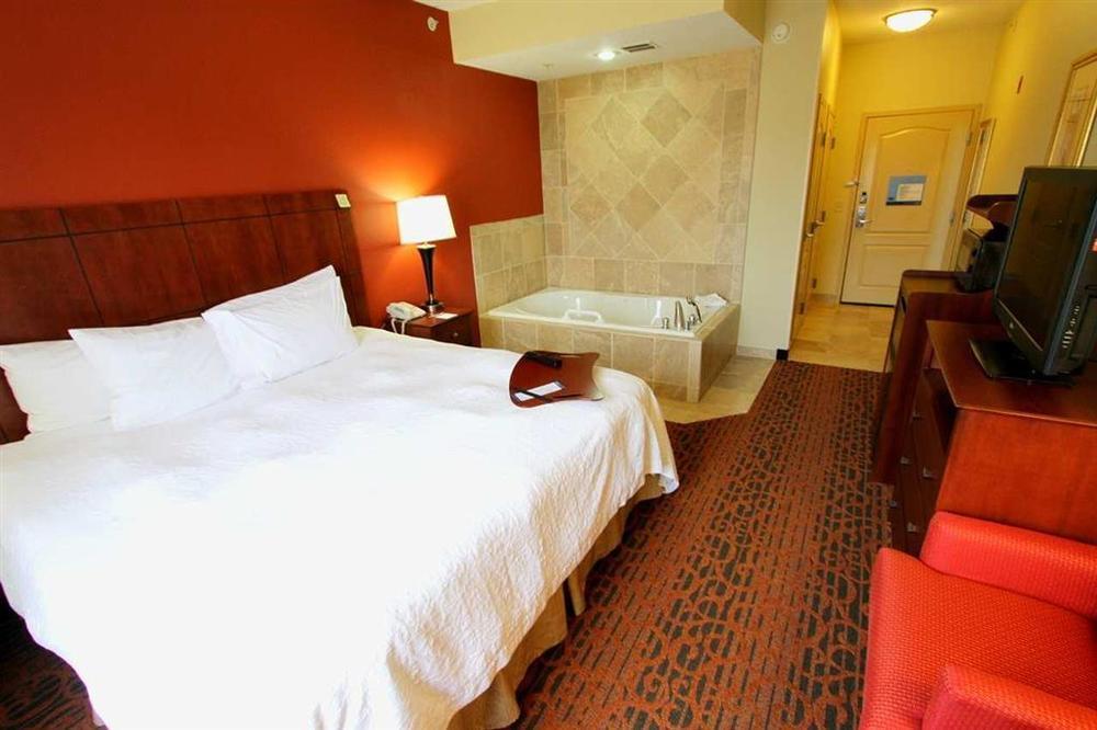 Hampton Inn Keokuk Екстериор снимка