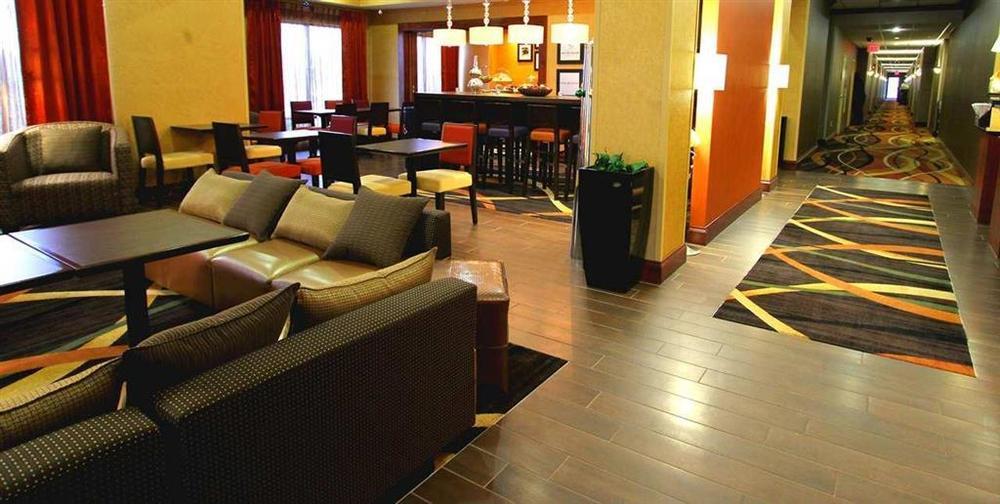 Hampton Inn Keokuk Интериор снимка