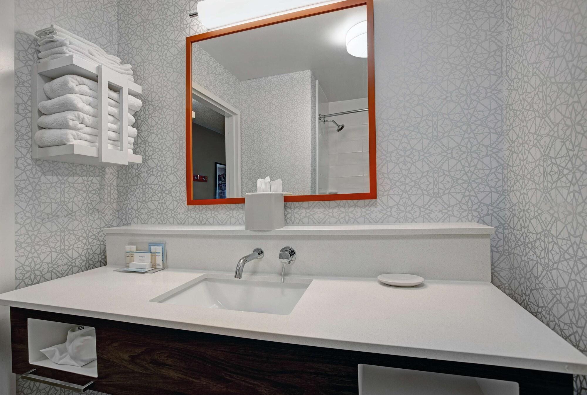 Hampton Inn Keokuk Екстериор снимка