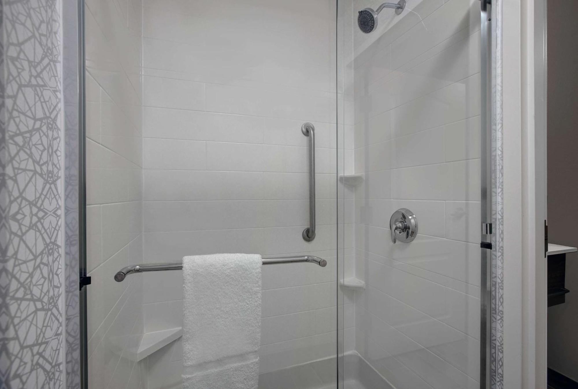 Hampton Inn Keokuk Екстериор снимка